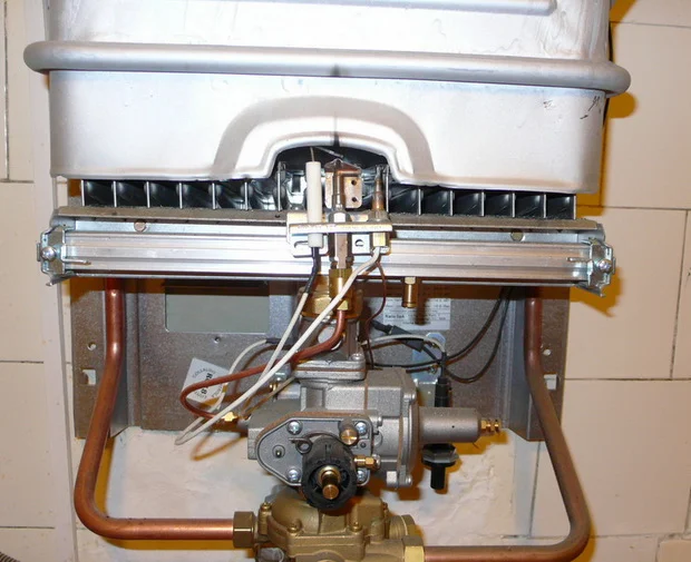 Новое видео: самостоятельный ремонт газового конвектора